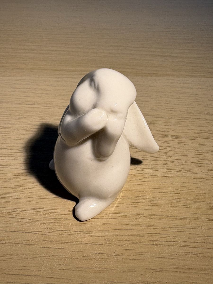 Statuette: Petite figurine de lapin – Usato da Orbe venduto da Caro_art18