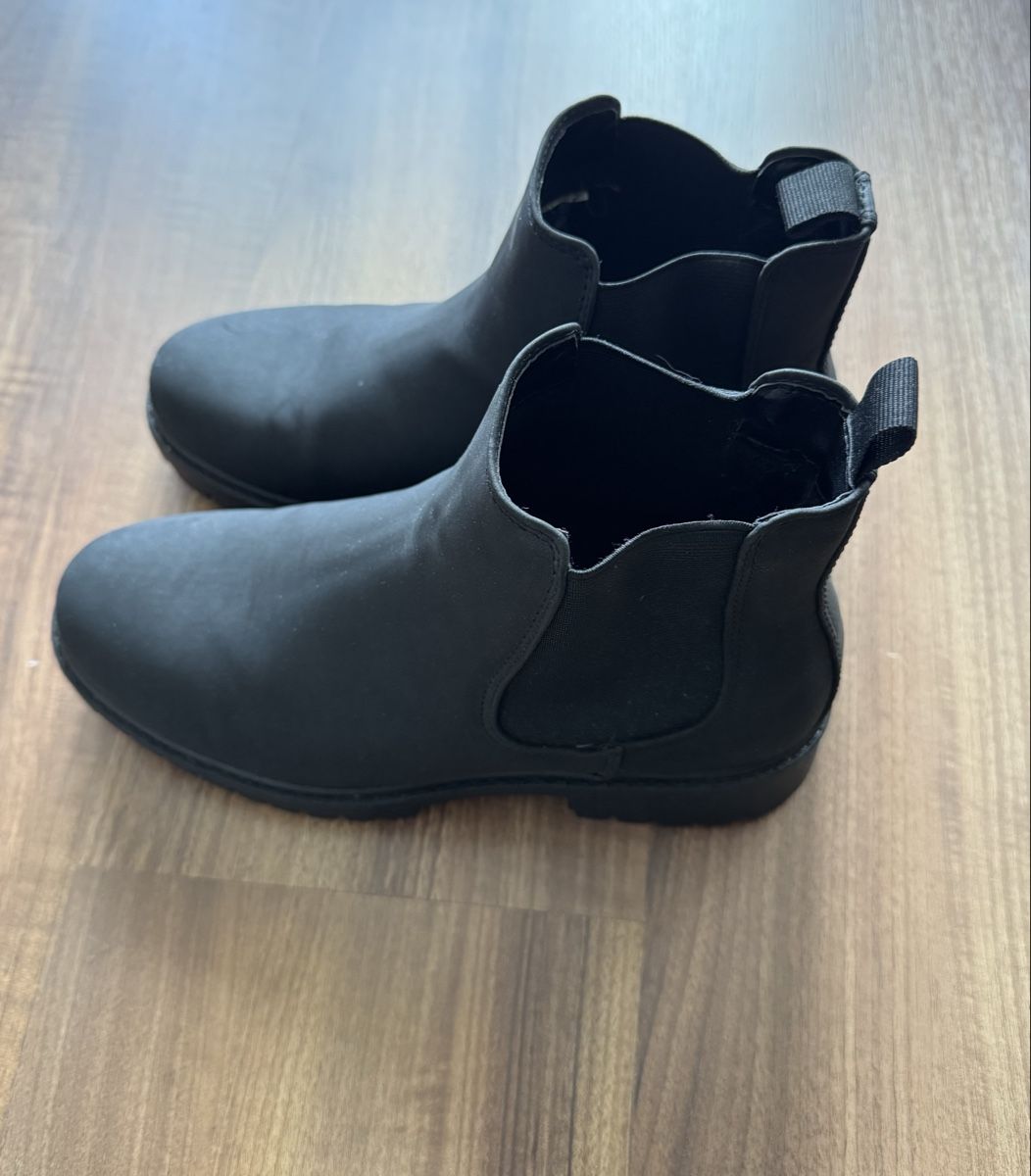 Scarpe da donna: Schwarze Boots Grösse 39 – Nuovo (secondo la descrizione) da Täsch venduto da Toffifee99 1