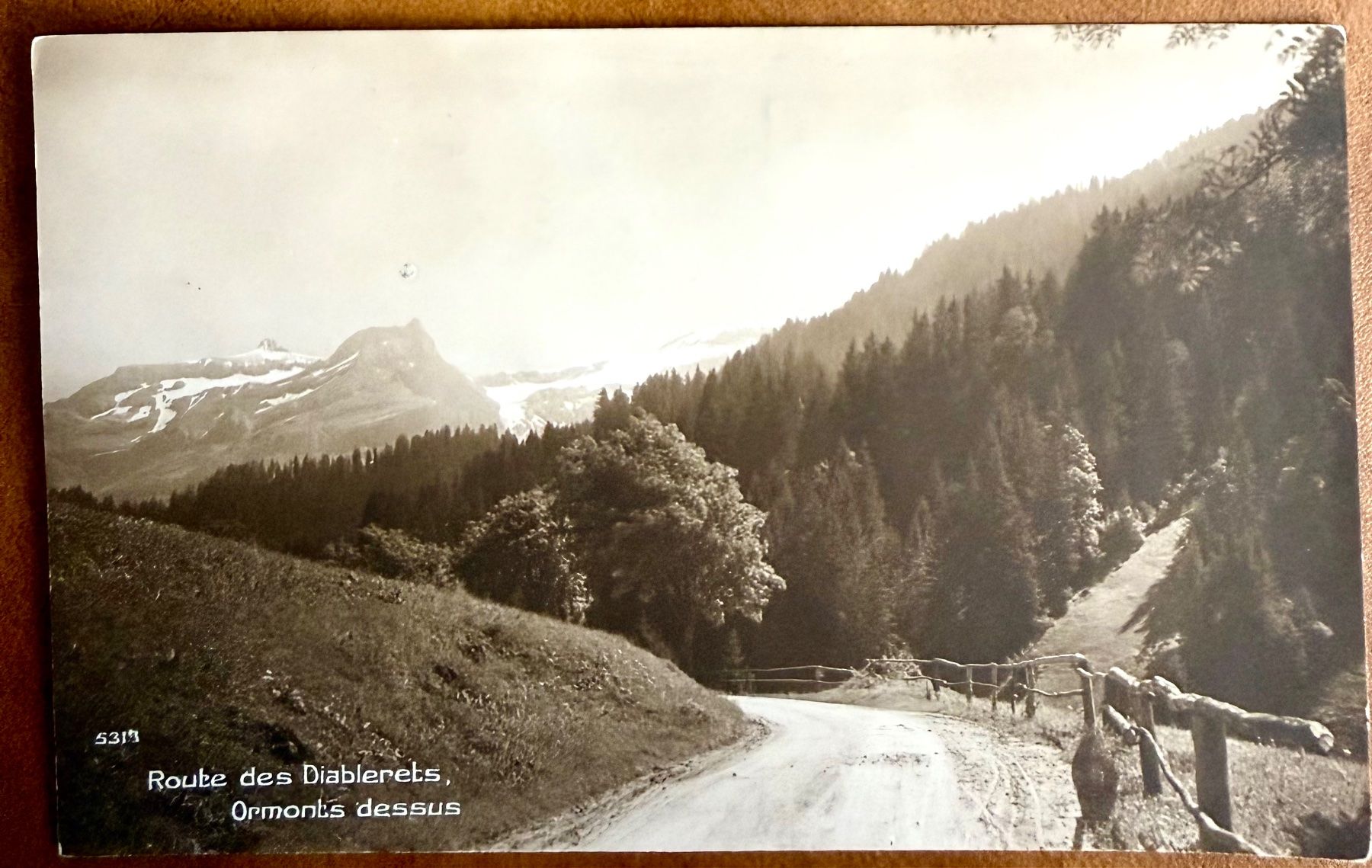 Cartoline postali: La route des Diablerets – Usato da Lutry venduto da Ediego