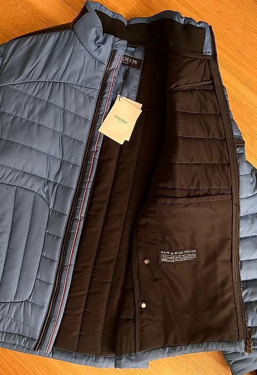 Balmain Giacche: Balmain Paris Jacke NEU mit Etikett – Nuovo e nell'imballaggio originale da Sargans venduto da jenabek 3
