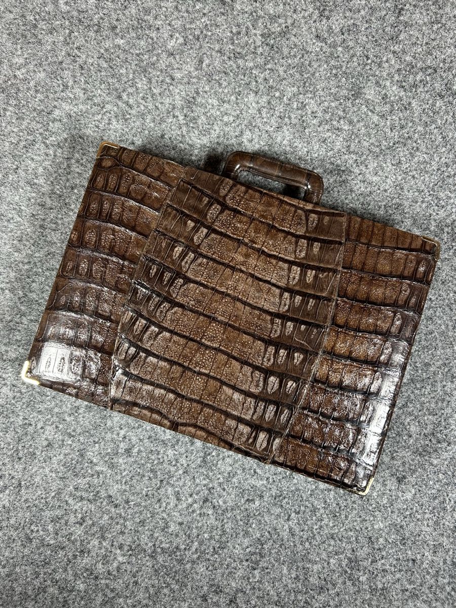 Valigie & Borse: 1970 Mallette crocodile  – Nuovo (secondo la descrizione) da La Sagne NE venduto da Matlasape
