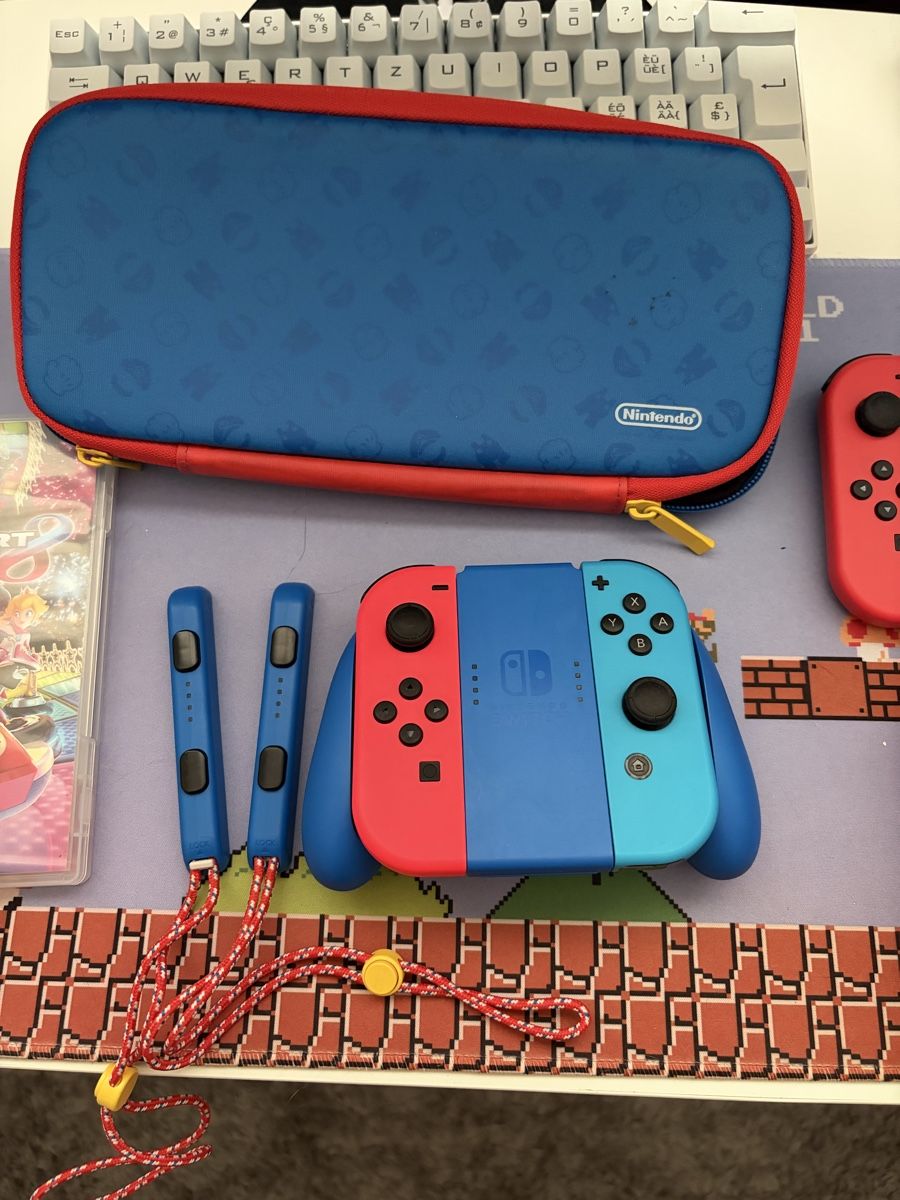 Nintendo Console: Nintendo Switch inkl. Spiele & Controller – Usato da Oberaach venduto da Provdi_15 2