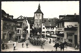 Liestal, Ober Tor, marschierendes Regime