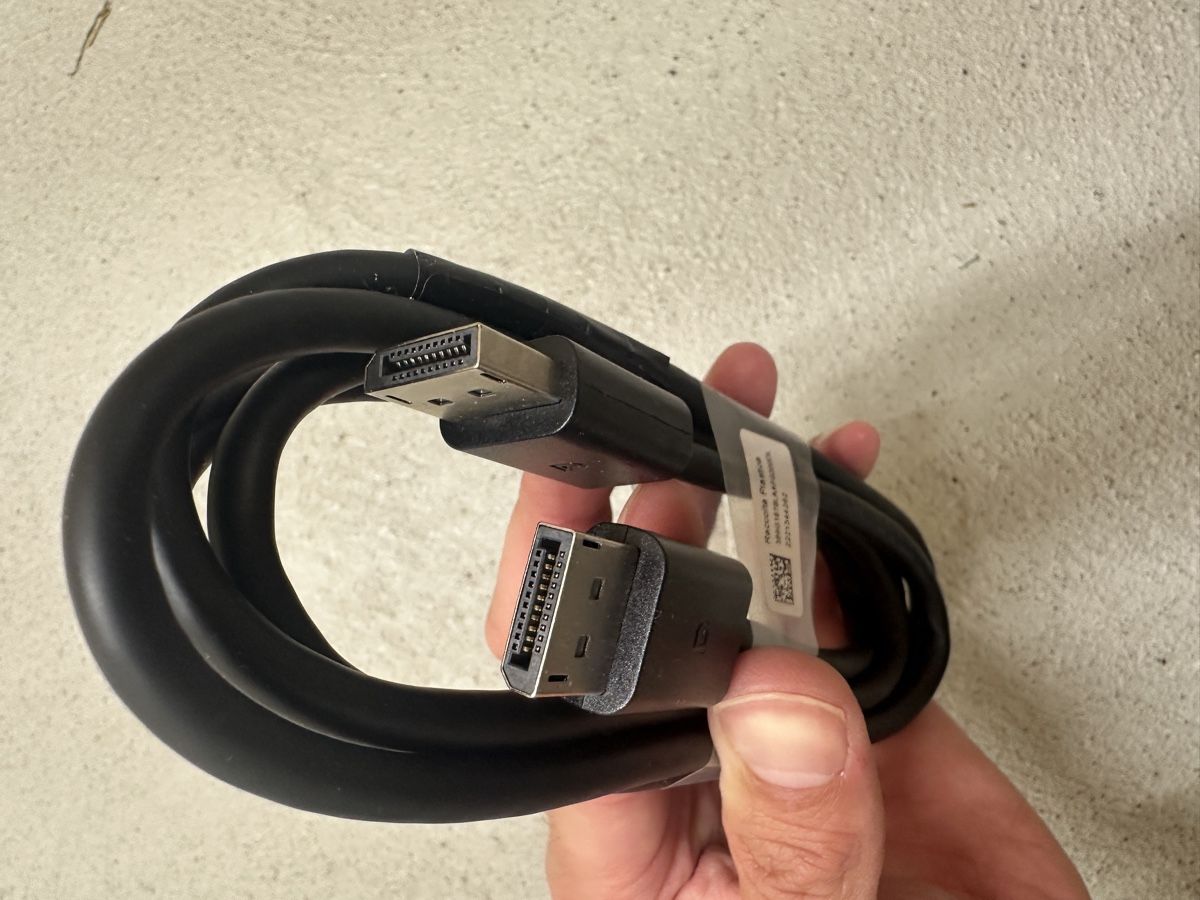 Câbles: Câble DisplayPort noir 1m  – Neuf (Voir description) à Zürich par Marcouyou 1