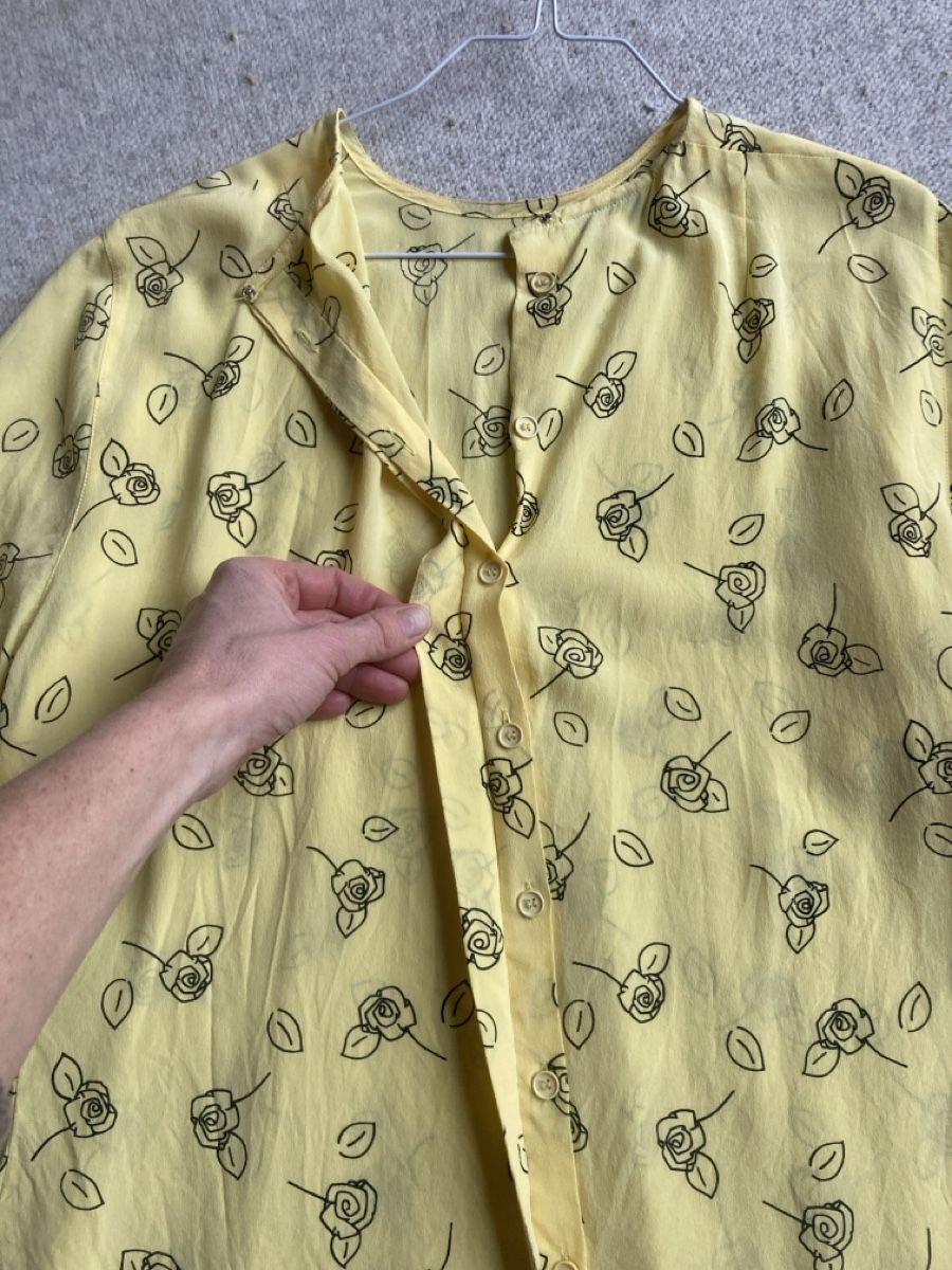 Bally Camicette: Bally Bluse Gr 42 – Usato da Walchwil venduto da LJS1982 2