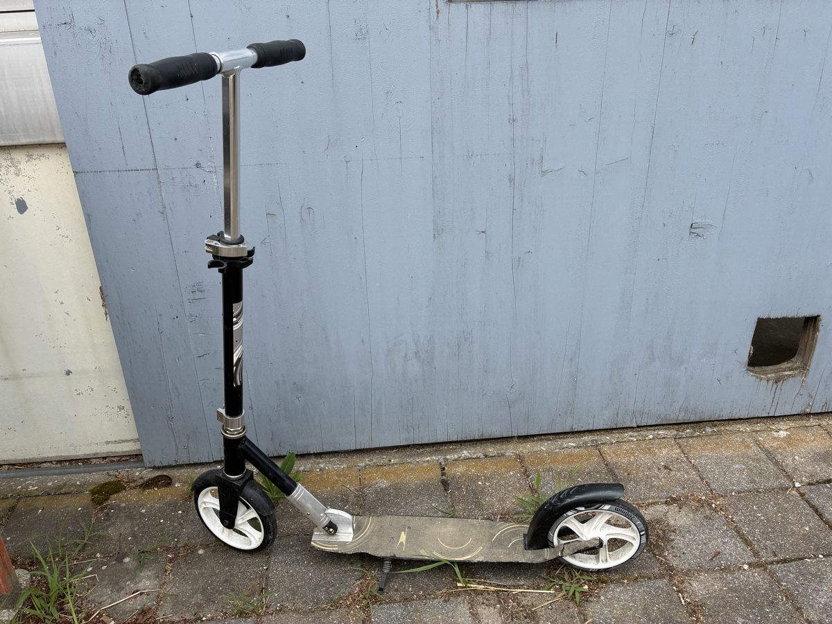 Kickboard: Trottinette pliante Zoom – Usato da Chénens venduto da Picco82