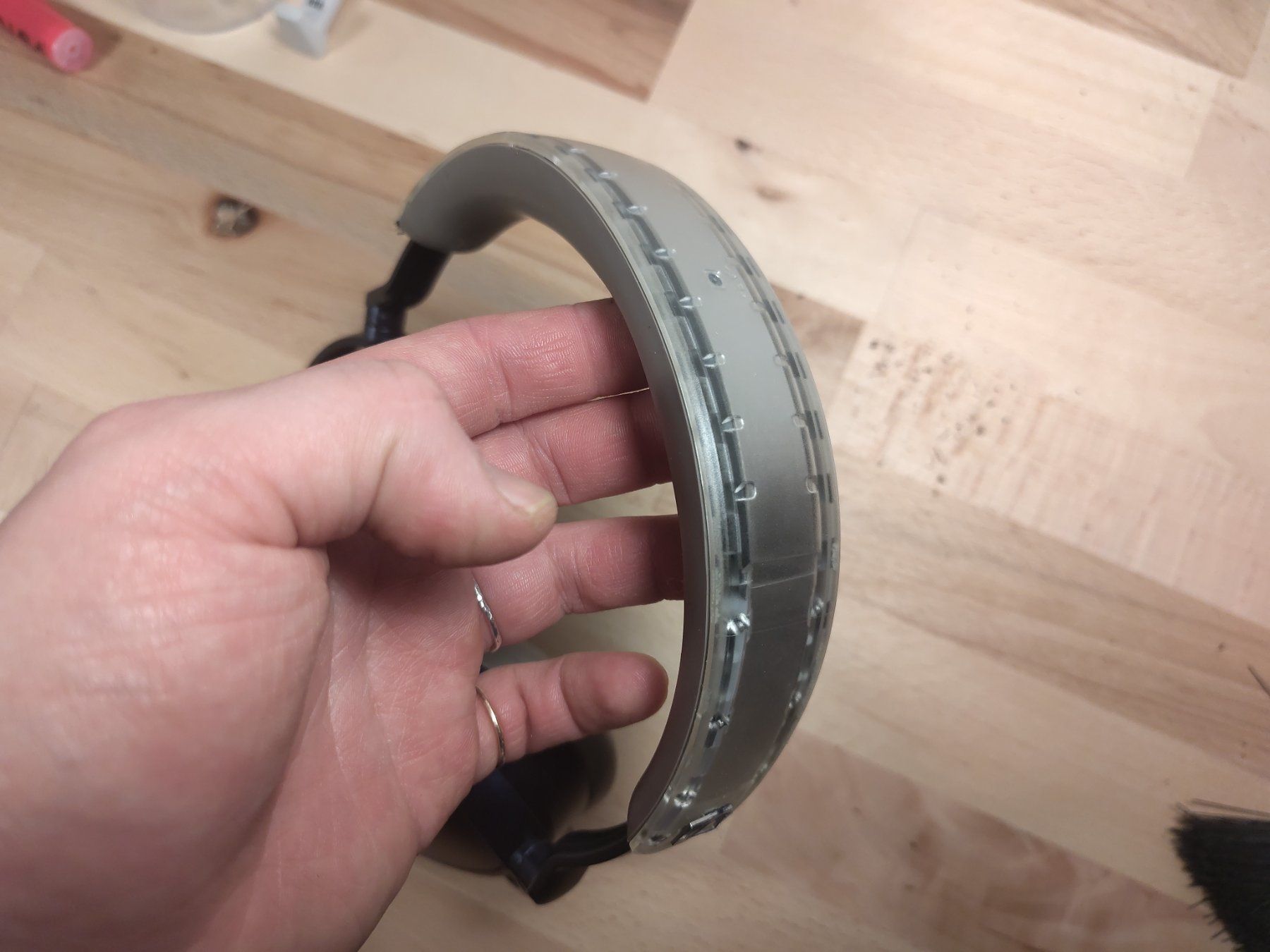 Sennheiser Cuffie: Sennheiser Momentum 4 Wireless Kopfhörer – Usato da Uster venduto da j666 2