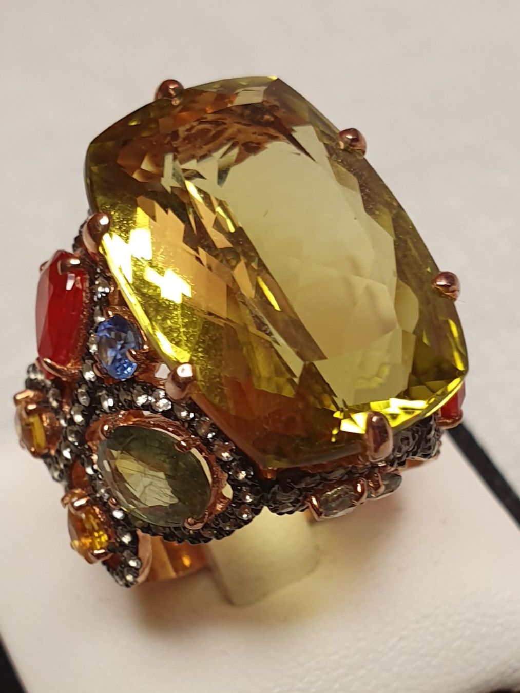 Anelli: Verspieltes Statement Ring mit Zitrin und Edelsteinen – Nuovo e nell'imballaggio originale da Zürich venduto da adriben 6