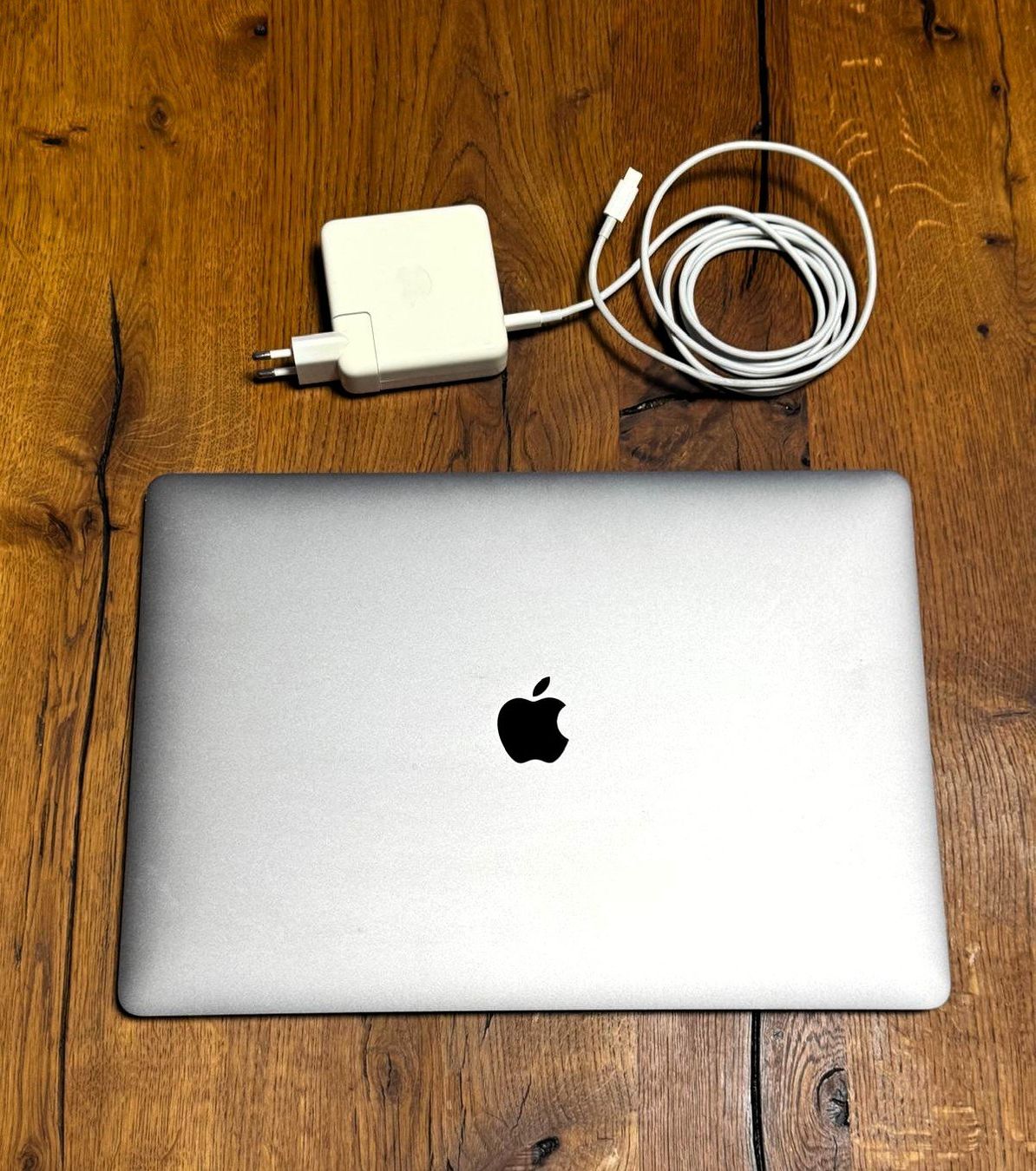 Apple Notebooks: Apple MacBook Pro 15" A1990 (Core i7_1TB SSD_Sequoia) – Gebraucht aus Sempach von sta_p662 1