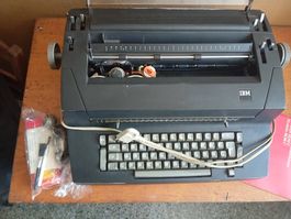 IBM Kugelkopf Schreibmaschine 82/86C - Seltenes Modell!