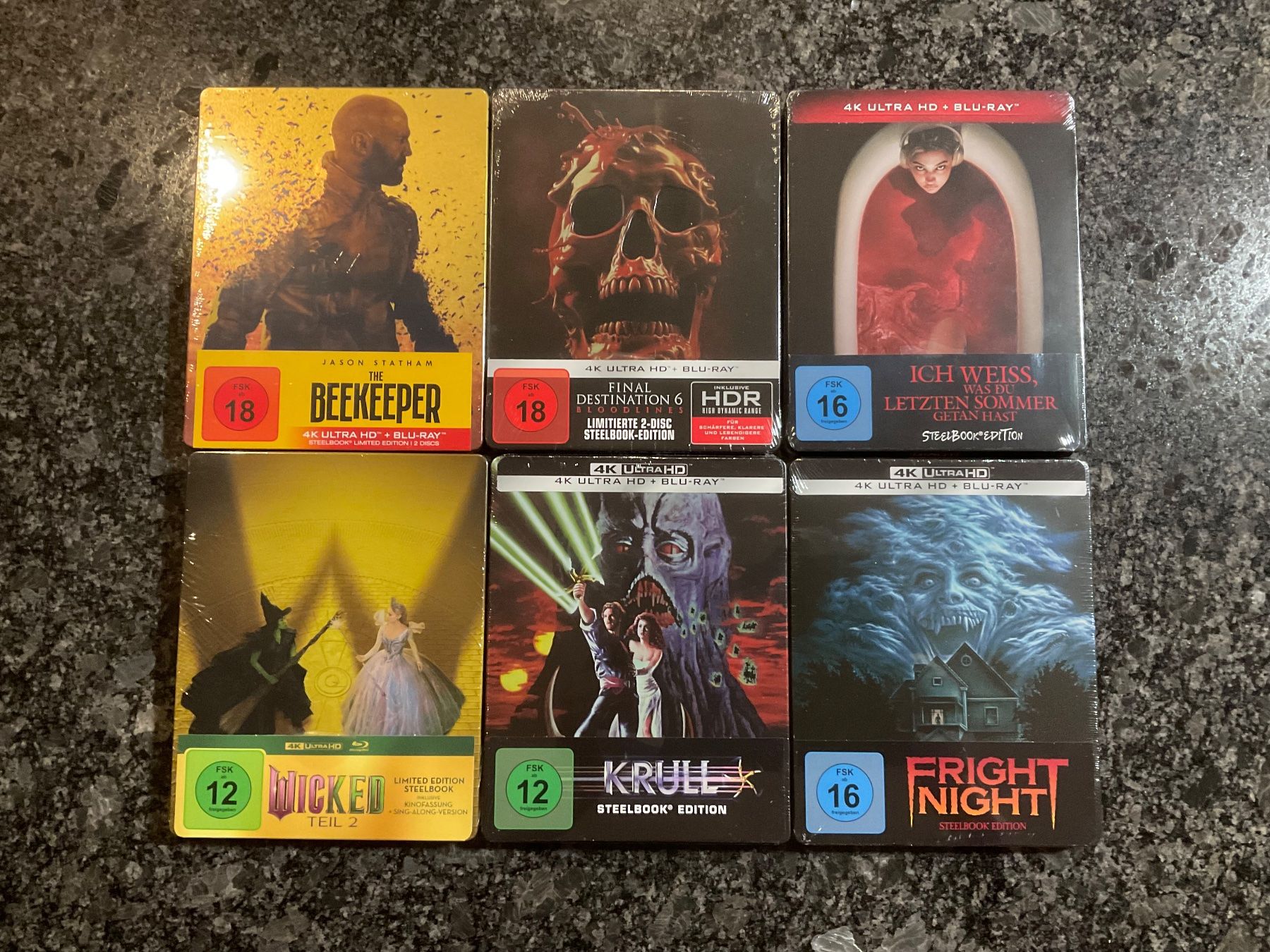 Tutti i DVDs: Bluray 4K Steelbook Set – Nuovo e nell'imballaggio originale da Chur venduto da Jensa