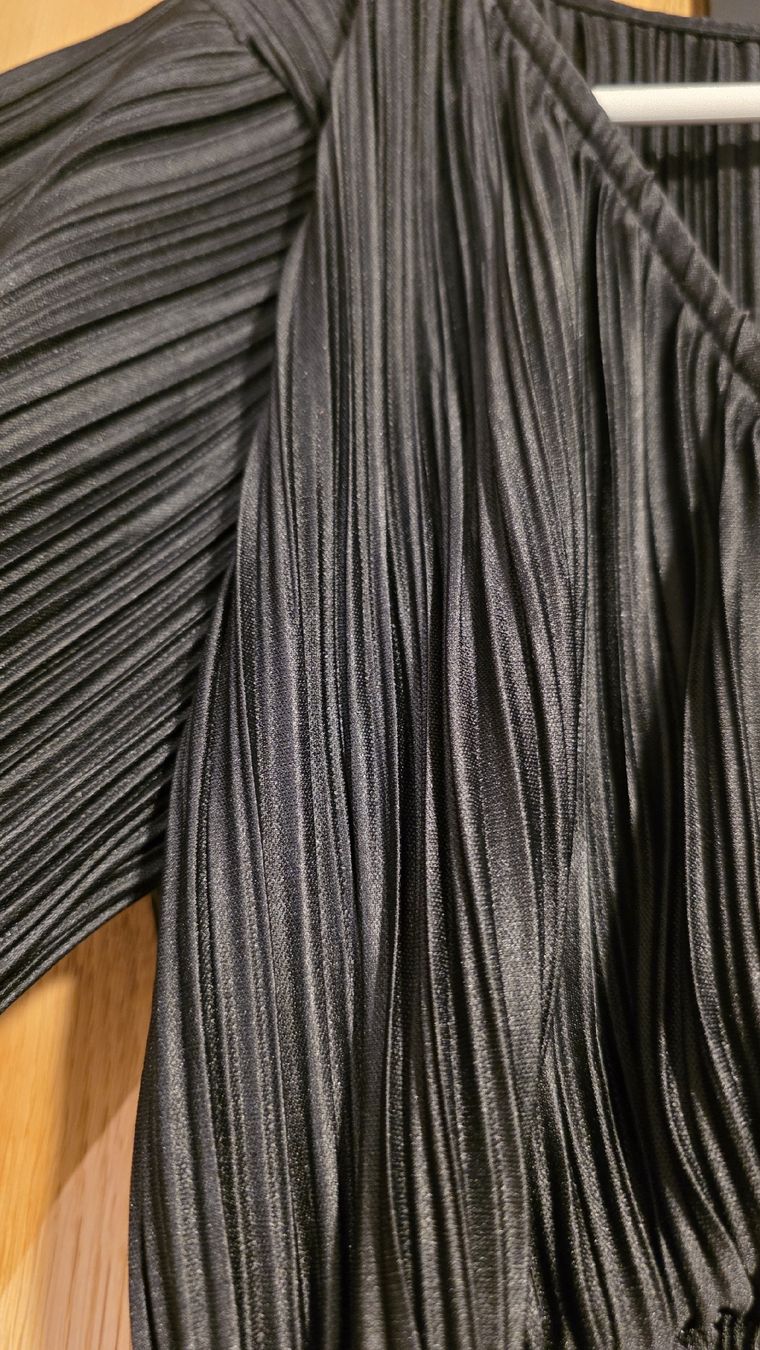 Zebra Blusen: Elegante Bluse mit Plissee-Optik, Schwarz, Grösse M – Neu (gemäss Beschreibung) aus Dicken von anita-123 1