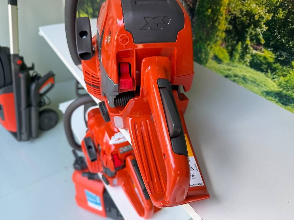 Husqvarna Seghe: HUSQVARNA 550 XP Mark II – Nuovo e nell'imballaggio originale da Tavannes venduto da GarageVuilleumier 2