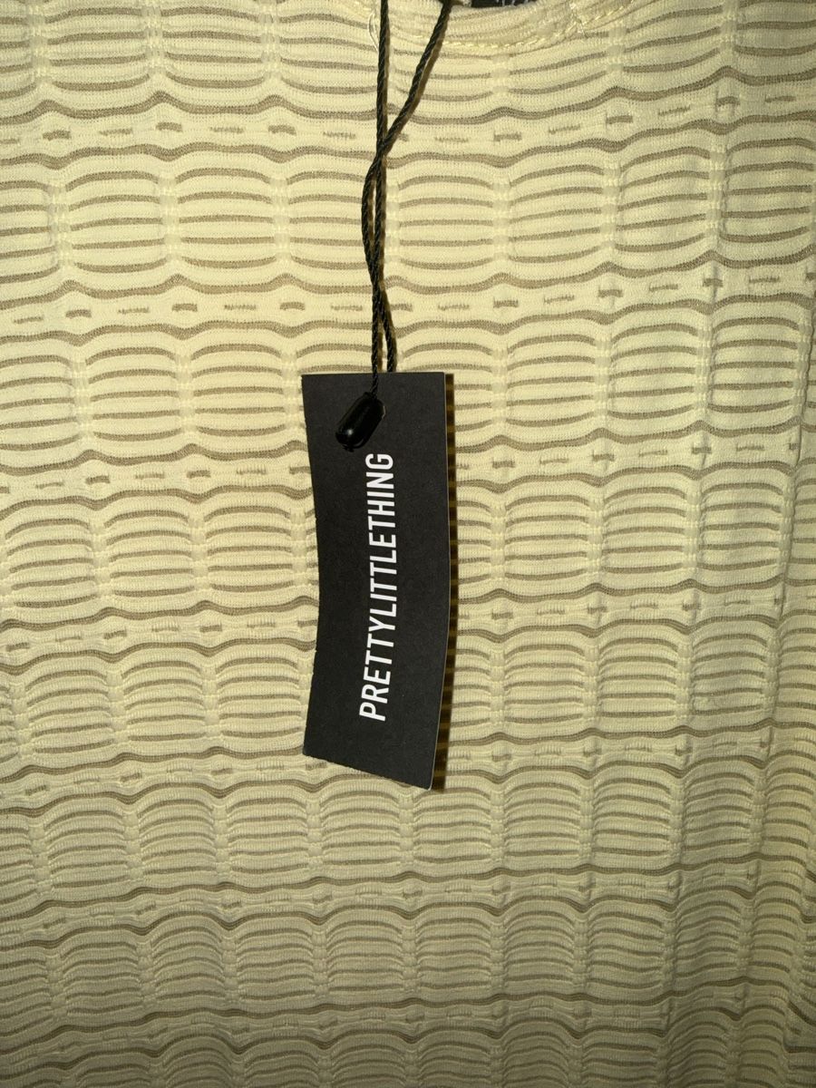 Kleider: Kleid PrettyLittleThing Gr.32  NEU – Neu und originalverpackt aus pratteln von Bogi94 5