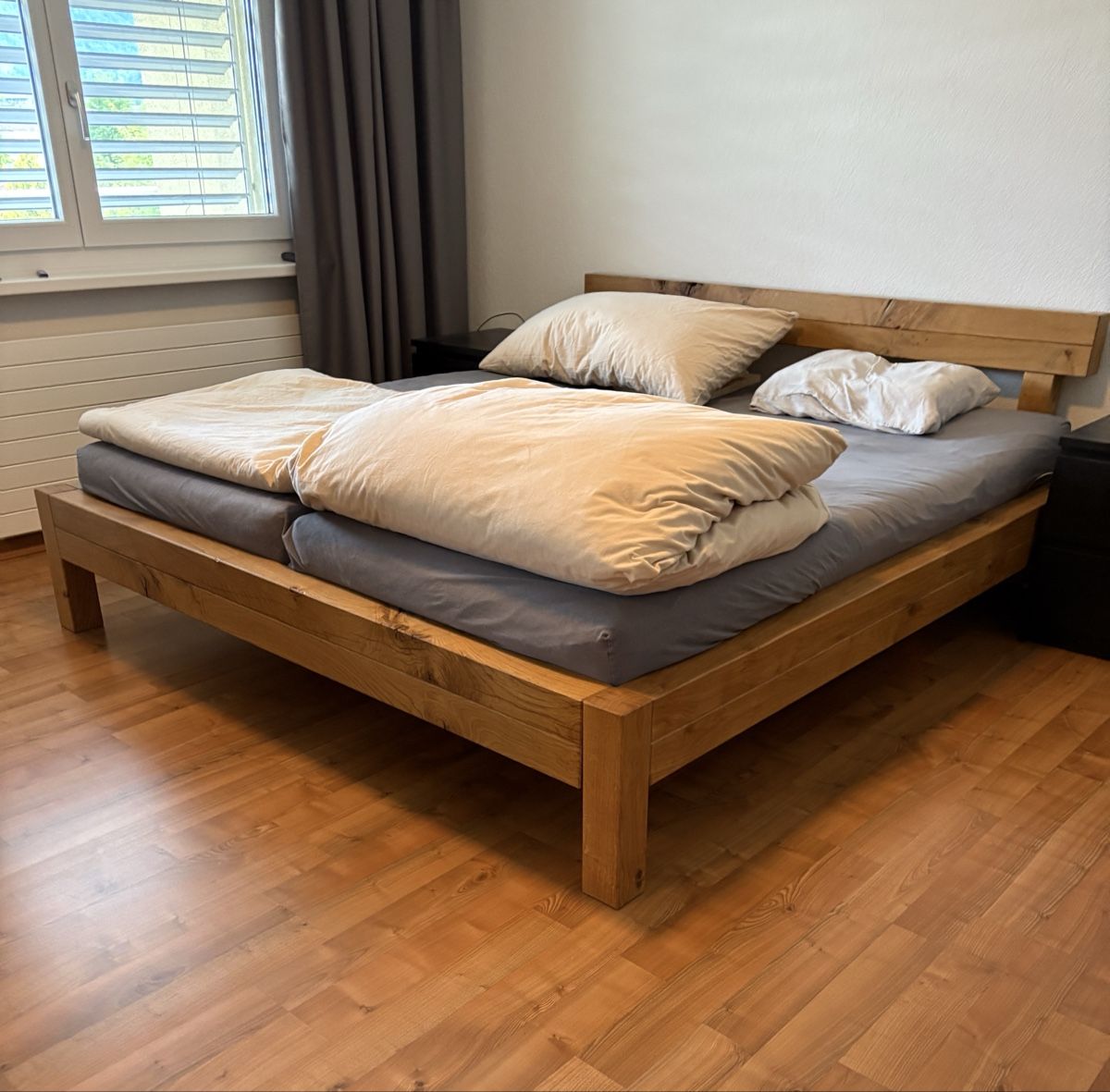 Letti: Eichen Massiv-Holz-Doppelbett 180x200cm – Usato da Tuggen venduto da ADI599