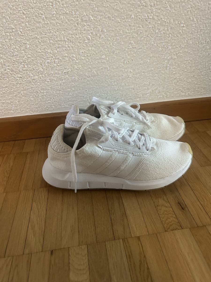 Adidas Herrenschuhe: Adidas Turnschuhe weiss – Neu (gemäss Beschreibung) aus Kloten von lan_p8c8 3