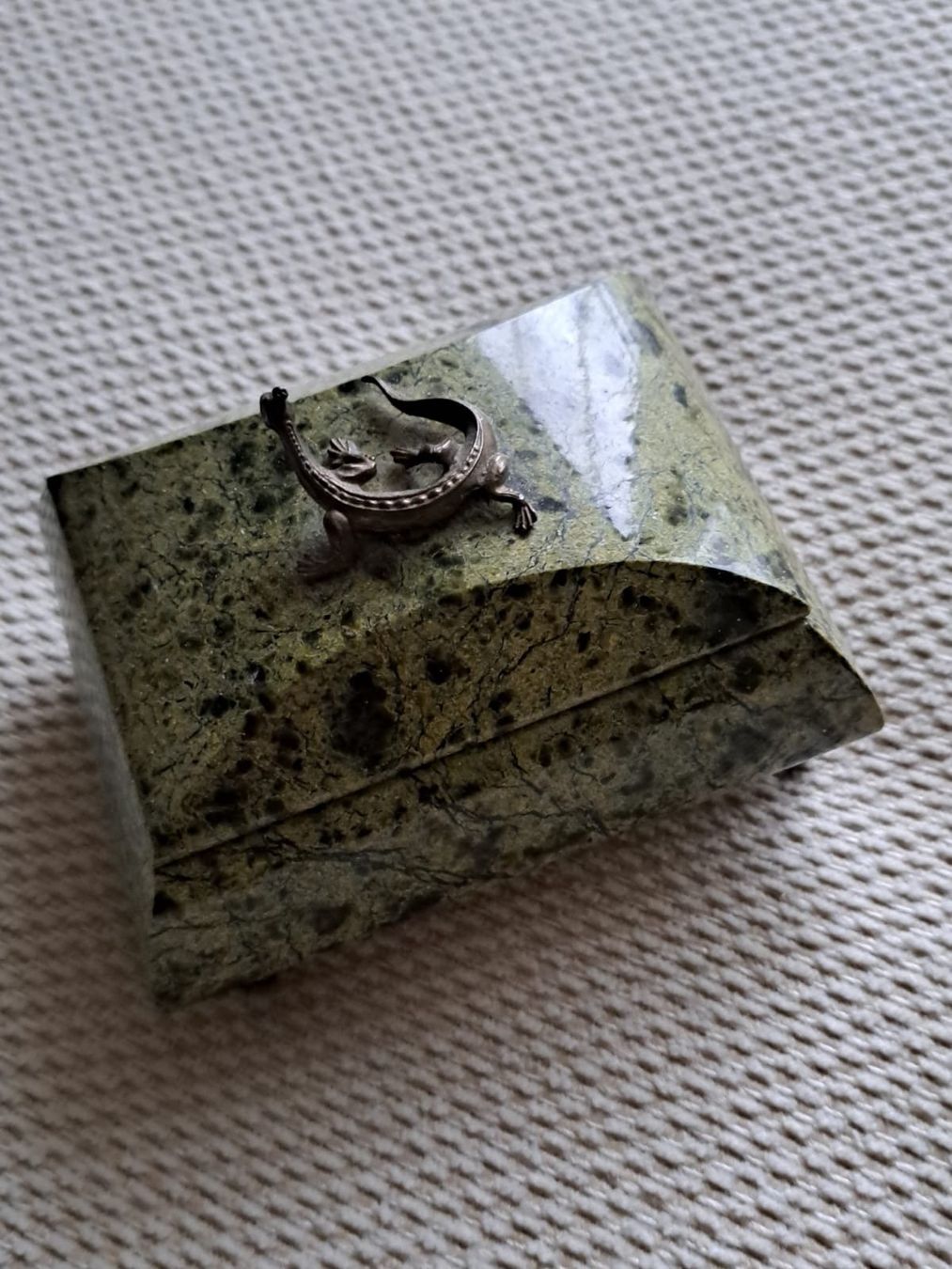 Pietre preziose: schöne MALACHIT-STEIN-SCHATULLE  mit Salamander Knauf – Nuovo (secondo la descrizione) da Neuhausen am Rheinfall venduto da mariess 1