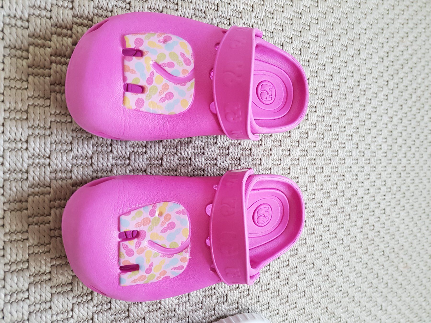 Elefanten Schuhe für Mädchen: Elefanten Hausschuhe + "Crocs" – Gebraucht aus Münchenstein von mt25 1