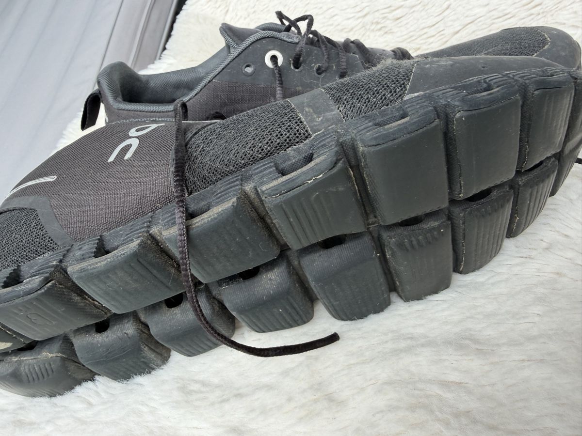 On Chaussures hommes: On schuhe 43 – D'occasion à St.Gallen par bubo2008 5