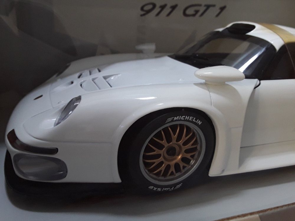 UT Models 1/18 Scale 180 966625 Porsche 911 GT 1 Le Mans 1996