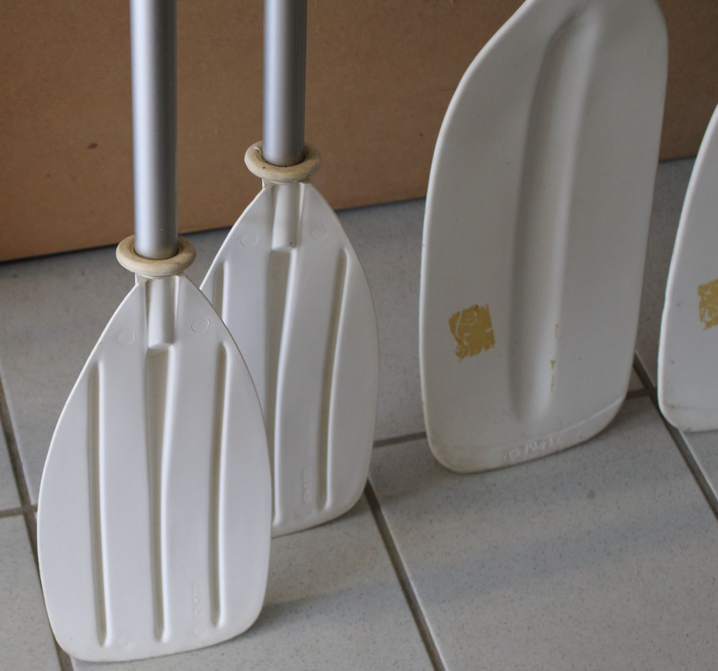 Gommoni, kayak & canoe: 4 Ruder/Paddel (RW) – Usato da Schaan venduto da antikes_und_kurioses 1