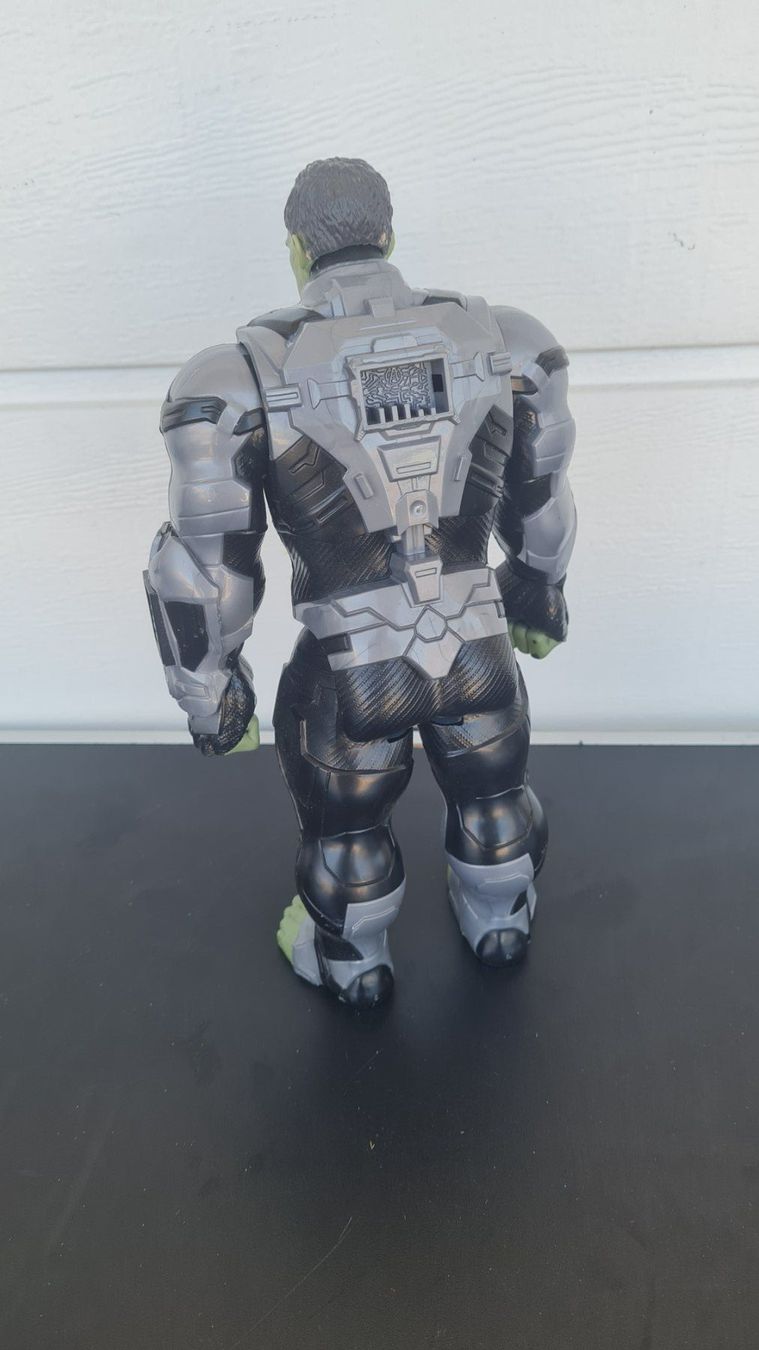 Hasbro Statuette: Actionfigur / Avengers / Hulk / Hasbro / 30cm / JG 2018 – Usato da Safenwil venduto da Husqi2000 4