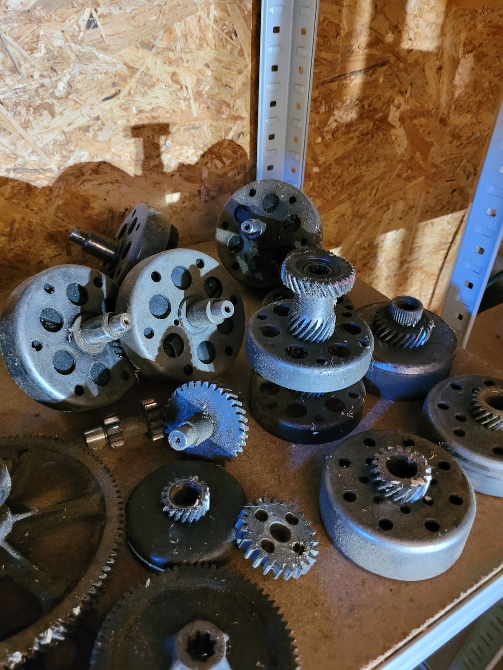 Parti ricambio per ciclomotori: Diverse Innenmotor – Usato da Studen SZ venduto da Snore 3
