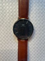 Daniel Wellington Uhr, braunes Lederarmband, neuwertig
