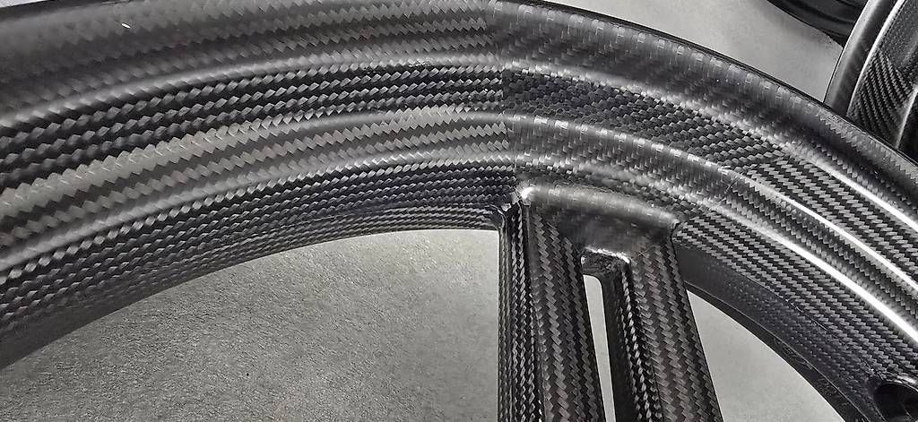 Ducati Alle Motorradersatzteile: DUCATI BST CARBON FELGEN – Gebraucht aus Feusisberg von swissbear68 1