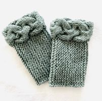 Handgestrickte Pulswärmer / Stulpen, salbeigrün, neu