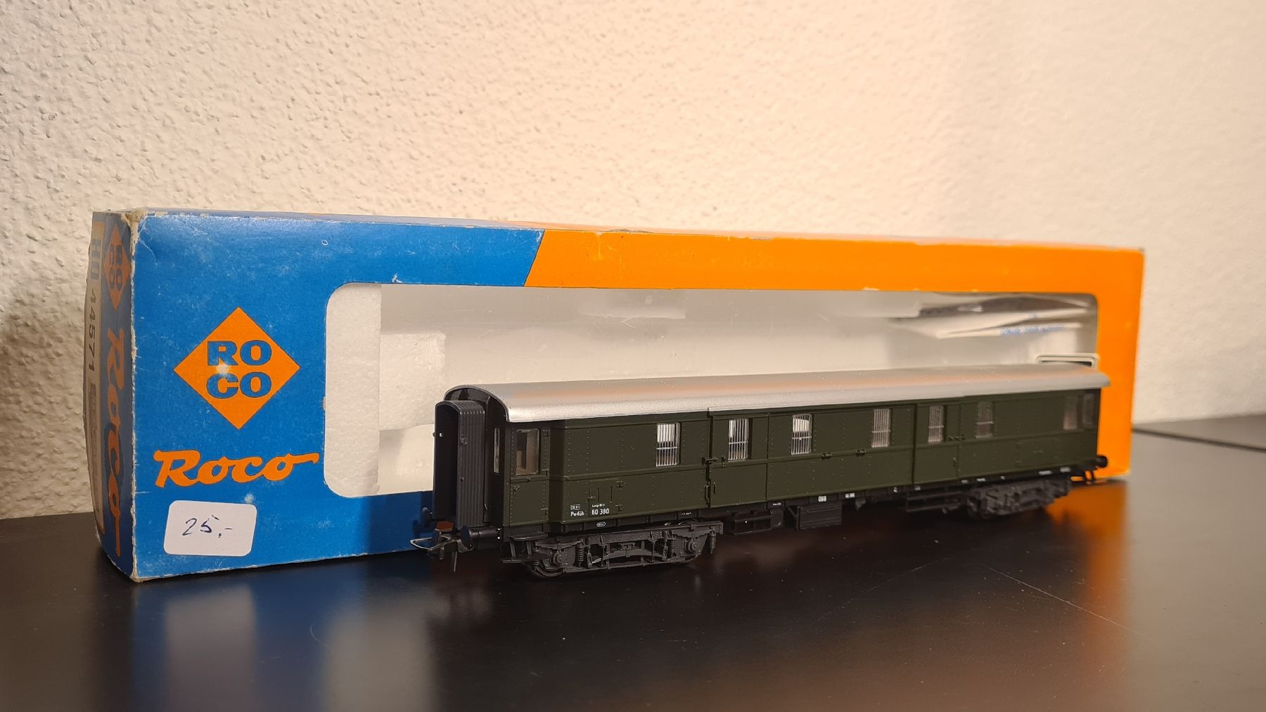Roco Modellini di ferrovie: Roco HO 44571 ÖBB Gepäckwagen – Usato da Dulliken venduto da LokiSOB 1