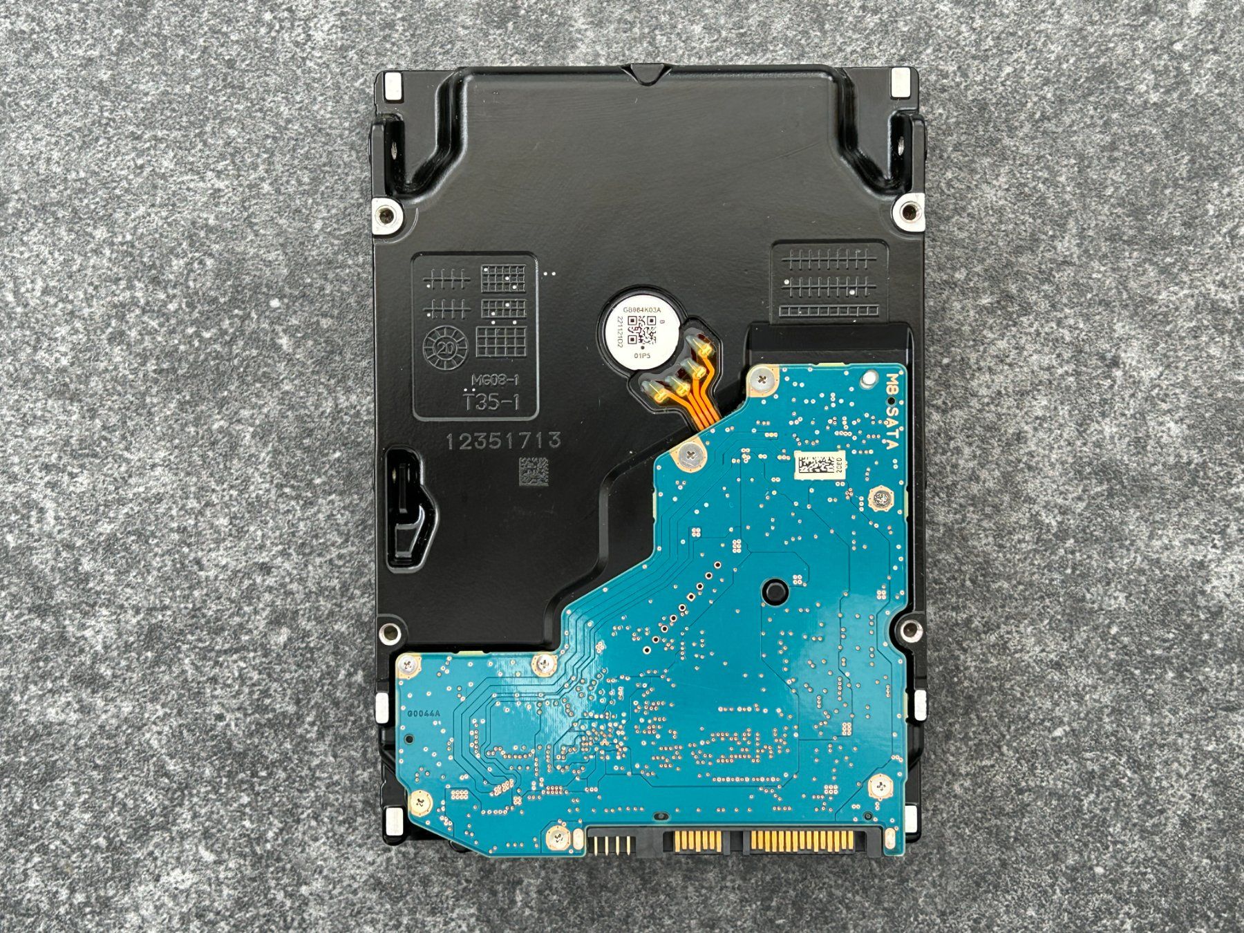 Toshiba Dischi rigidi: Toshiba 16TB MG08ACA16TE – Usato da Liestal venduto da Cello103 1