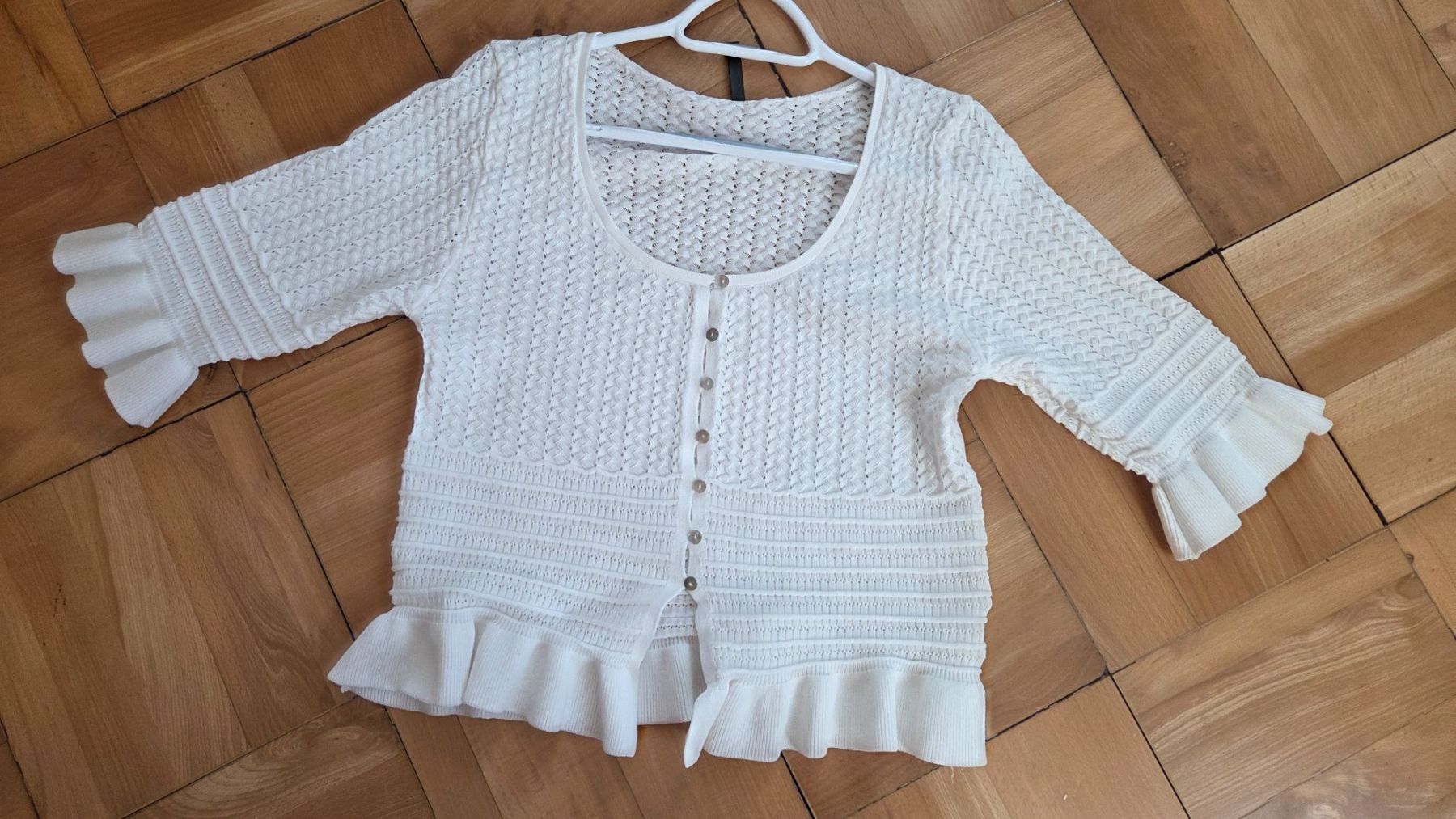Giacche: Süsse Strickjacke weiss Sommer L 40 42 *letzte tage – Usato da Weggis venduto da Leeclipse 1