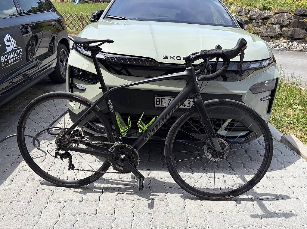 Specialized Velos: Tolles Specialized Carbon Rennrad – Gebraucht aus Rüschegg Heubach von RaketOne