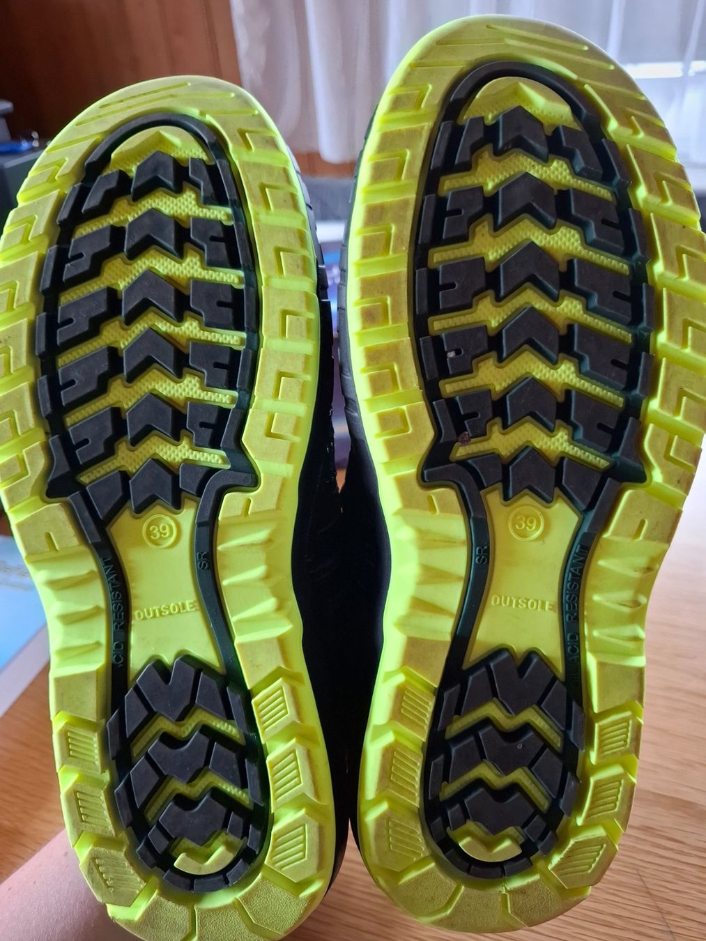 Scarpe da uomo: Sicherheitsschuh ESD gr.39 – Usato da AU SG venduto da Mishi_97 3