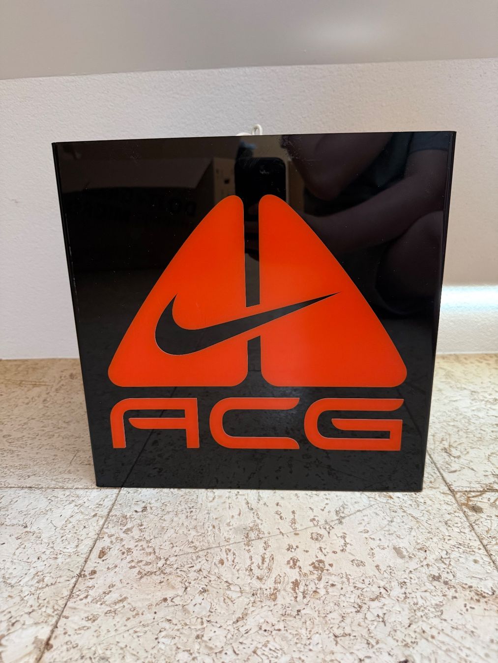 Lampade: Nike ACG Leuchtreklame – Usato da Worb venduto da le_castor