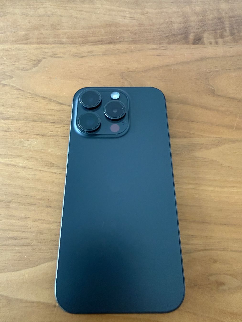 Apple Portables: iPhone 15 Pro, 256GB, Black – D'occasion à Küssnacht am Rigi par Fabbbri 1