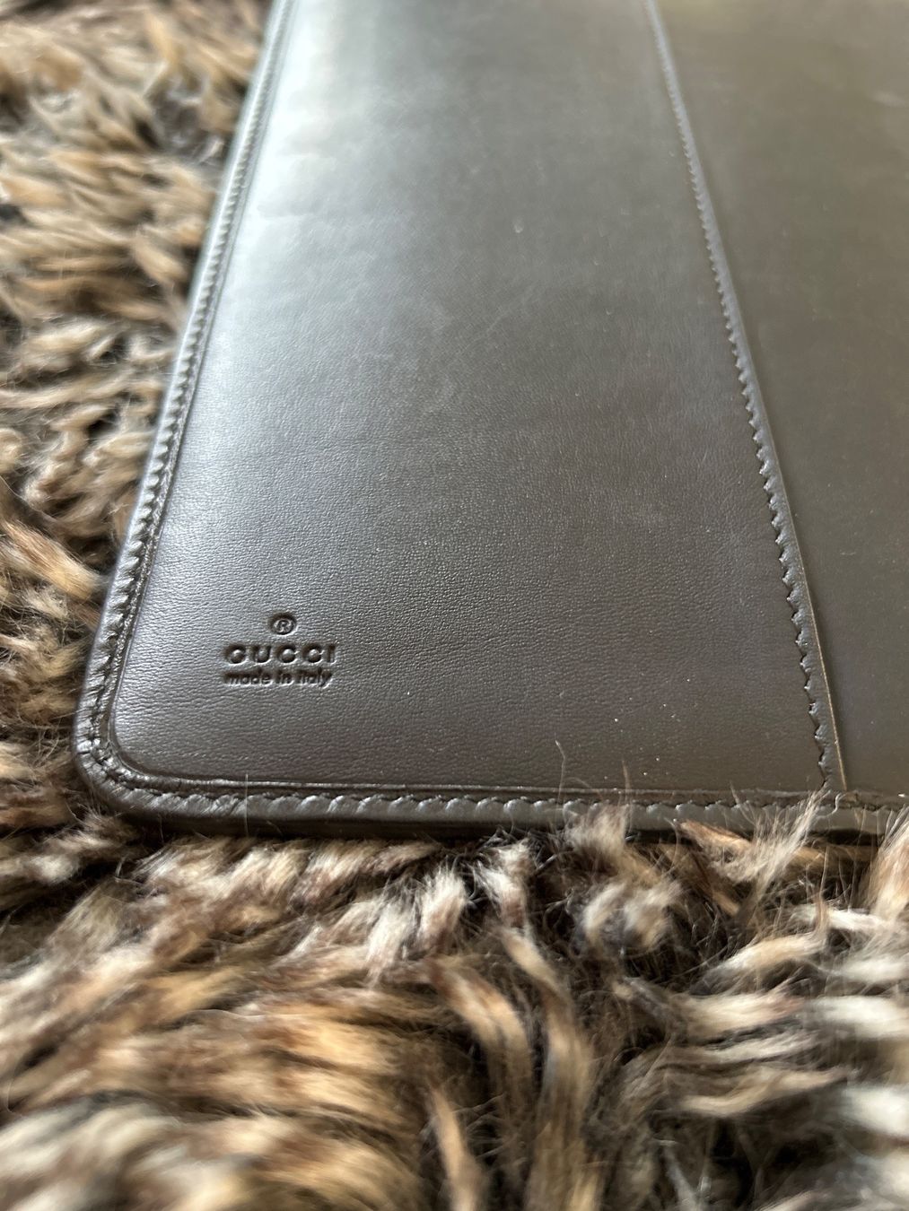 Gucci Cover & Protezioni schermo: Original Gucci I-Pad Case – Usato da Vezia venduto da sidu03 3