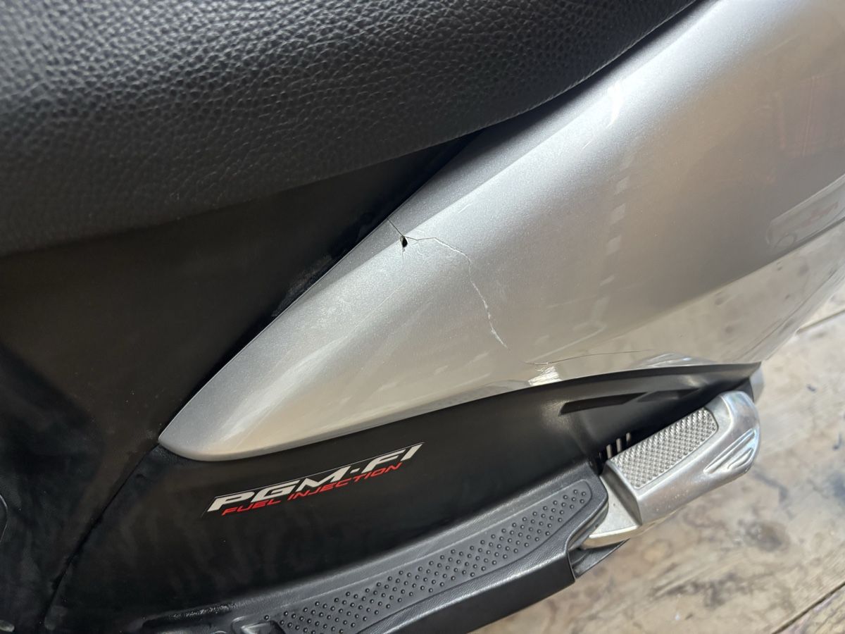 Honda Scooter: Roller Honda Lead 110 – Usato da Flumserberg Portel venduto da J.Mann 5