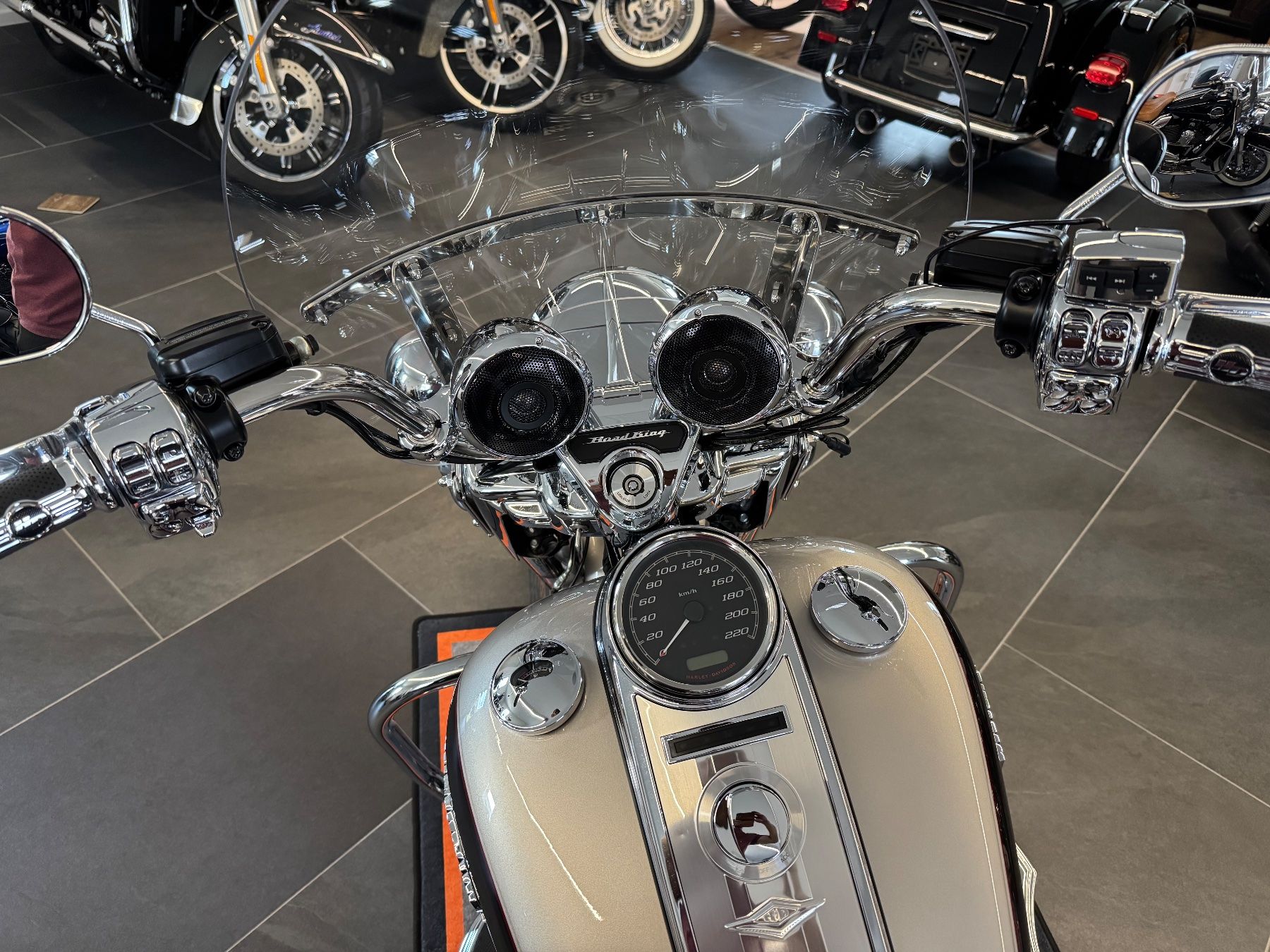 Harley-Davidson Touring: Harley Davidson Road King 107 Touring LEASING POSSIBLE – Usato da Echallens venduto da HD90 6
