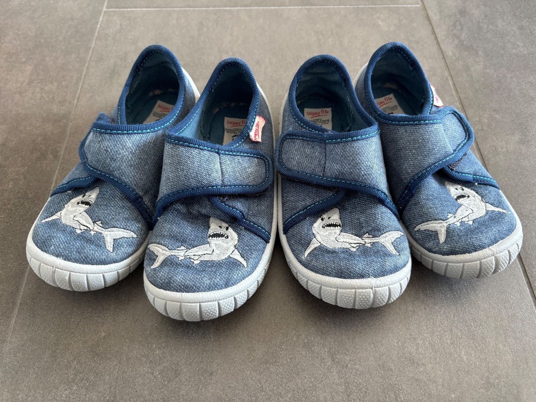 Superfit Scarpe per ragazzi: SuperFit Haussche - 2 sets Gr. 24 – Usato da Oberägeri venduto da MariaLehman