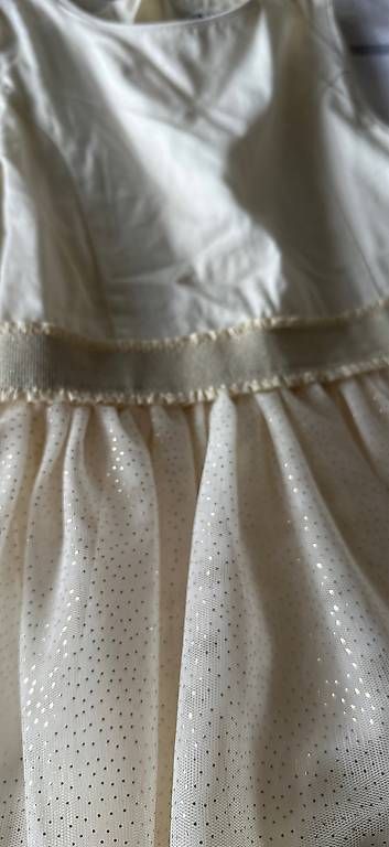 Vestiti & Gonne: Robe fille 7 ans  – Usato da Renens VD venduto da mary184 3