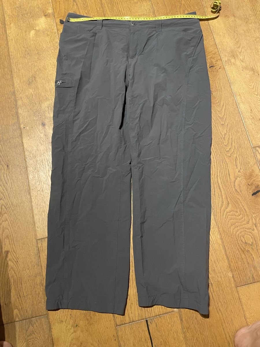 Patagonia Pantaloni: Patagonia Wanderhose gr. 44/46 – Usato da Recherswil venduto da grafics
