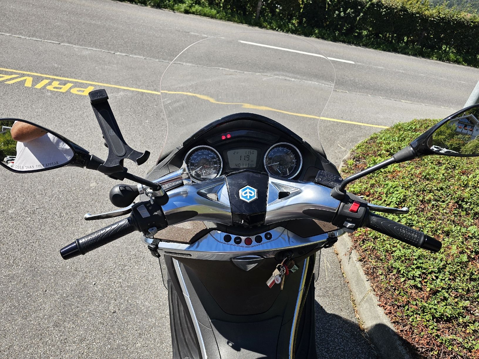 Piaggio Scooters: Piaggio x10 350 i.e – D'occasion à Unterseen par Mabsie7084 5