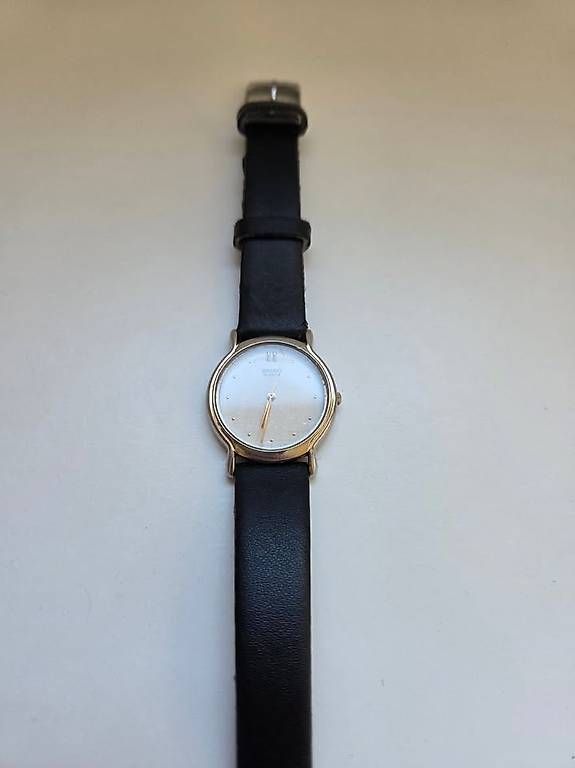 Orologi: Montre Seiko Quartz réf. 2K01-0061 - Élégance discrète – Usato da Genève venduto da kev_d8z5 3
