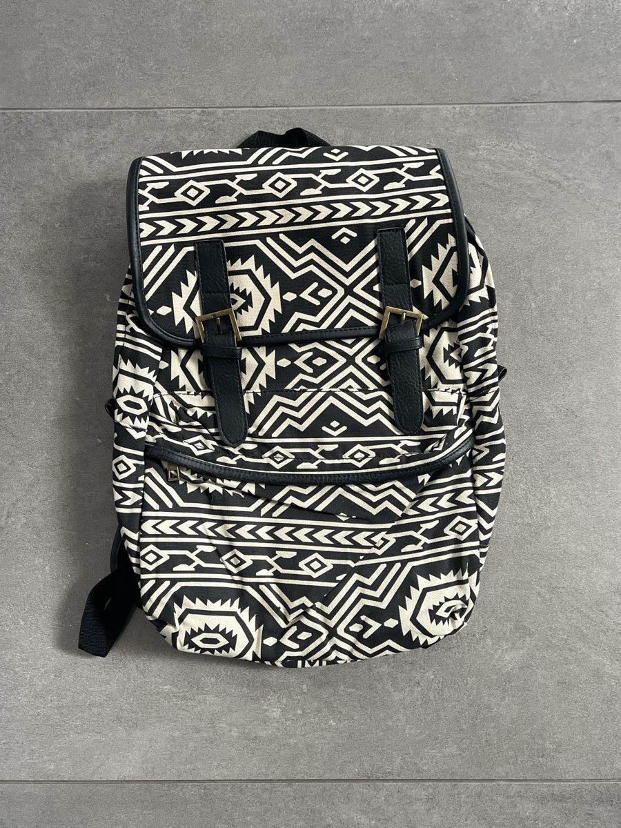 Zaini: Sac à dos – Nuovo (secondo la descrizione) da Lutry venduto da meg_pk9l