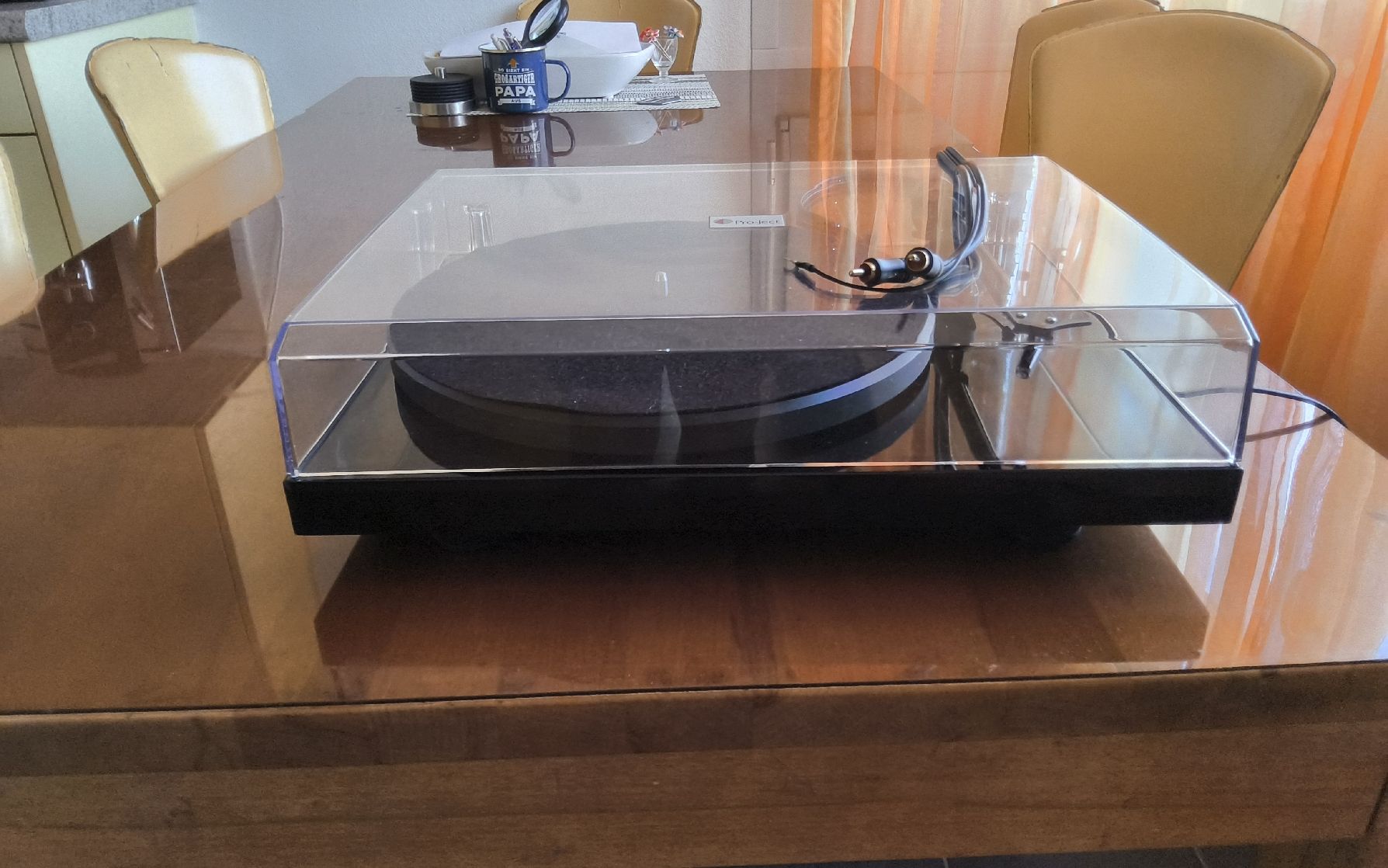 Pro-ject Plattenspieler: Plattenspieler PRO-JECT Debut Carbon – Gebraucht aus Laufen von dehe01