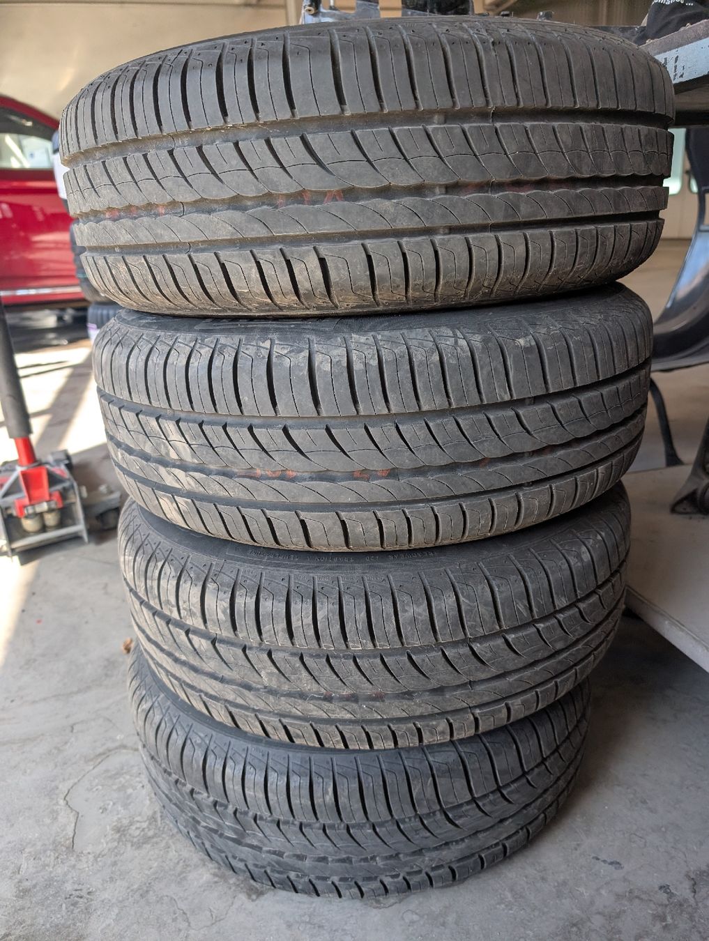 Pneus & Kompletträder: roues golf 1 gti – Gebraucht aus Beuson/nendaz von Maxvespa 1