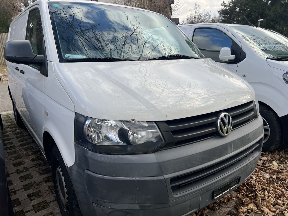 VW Veicoli commerciali: VW T5 Transporter, 2011, White - Ready for work! 48 – Usato da Wetzikon ZH venduto da swiss0030
