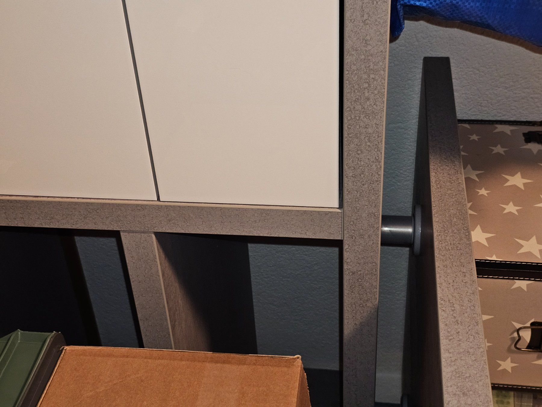 Scrivanie: Moderner Eck-Bürotisch mit Schubladen, Top Zustand! – Usato da Trubschachen venduto da zimmerman 6
